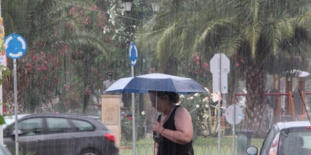 Έκτακτο Δελτίο Επικίνδυνων Καιρικών Φαινομένων: Πού αναμένονται βροχές και καταιγίδες