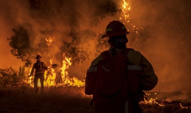 Καλιφόρνια: Εκατομμύρια στρέμματα στάχτη από τις καταστροφικές πυρκαγιές