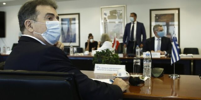 Χρυσοχοΐδης: Σήμερα στη Λέσβο γίνεται το αυτονόητο