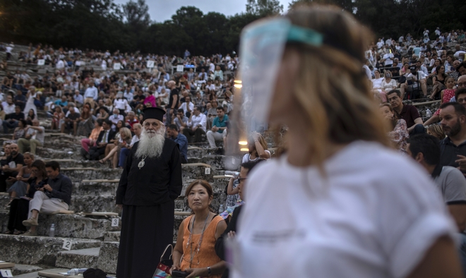 Κορονοϊός: Η χαλάρωση έφερε πάνω από 1000 νέα κρούσματα τον Ιούλιο στην Ελλάδα