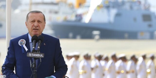 Ελληνοτουρκική κρίση: Εντός υφαλοκρηπίδας το Oruc Reis, εκτός ορίων ο Ερντογάν