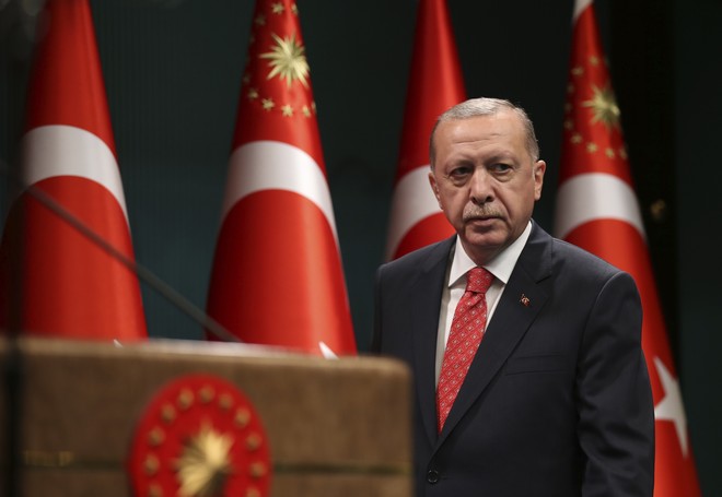 Υφαντής στο NEWS 24/7: Η Τουρκία εκβιάζει, οι κυρώσεις πρέπει να μπουν πάλι στο τραπέζι