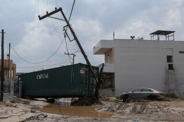 ΔΕΔΔΗΕ: Προσπάθειες αποκατάστασης του ρεύματος στην Εύβοια
