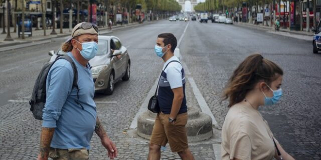 Κορονοϊός – Γαλλία: Πάνω από 30.600 νέα κρούσματα – Γεμίζουν τα νοσοκομεία