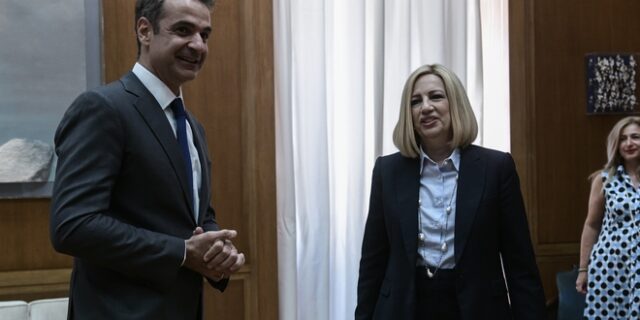 Γεννηματά σε Μητσοτάκη: “Δική σας ευθύνη η χαλάρωση”