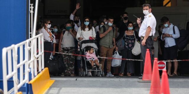 Απαγόρευση κυκλοφορίας: Τι ισχύει για τους επιβάτες πλοίων