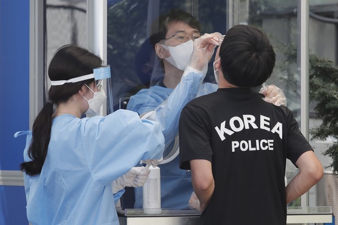 Νότια Κορέα: Δραματική αύξηση των κρουσμάτων κορονοϊού και νέα μέτρα