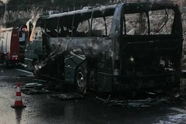 Ιόνια οδός: Φωτιά εν κινήσει σε λεωφορείο του ΚΤΕΛ με 39 επιβάτες