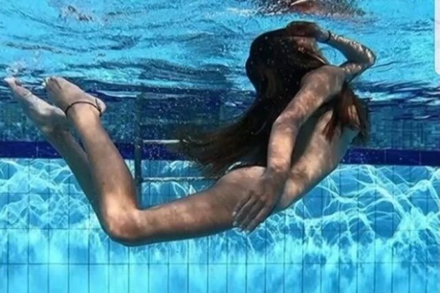 Μαρία Μιχαλοπούλου: Τα γυμνά καρέ της που “κατέβασε” το Instagram