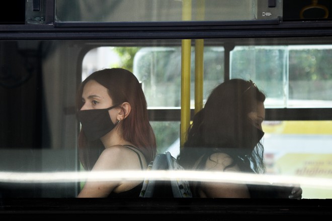 Εκάλη: Επιβάτες έβρισαν και έφτυσαν οδηγό λεωφορείου όταν ζήτησε να φορέσουν μάσκες
