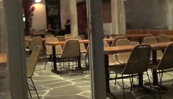 Έρημες νύχτες στη Μύκονο: Κλείνουν στις 12 μπαρ και εστιατόρια