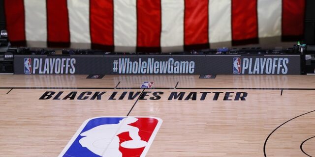 NBA: “Τσουνάμι” ενάντια στη ρατσιστική βία μετά την απόφαση των Bucks για αποχή