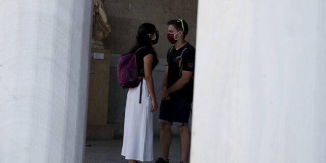 Κικίλιας: Στα 36 χρόνια ο Μ.Ο. ηλικίας όσων νόσησαν τον Αύγουστο