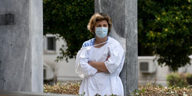 Κορονοϊός: Κατέληξε 92χρονη στο “Παπανικολάου”- Στους 260 οι νεκροί στην Ελλάδα