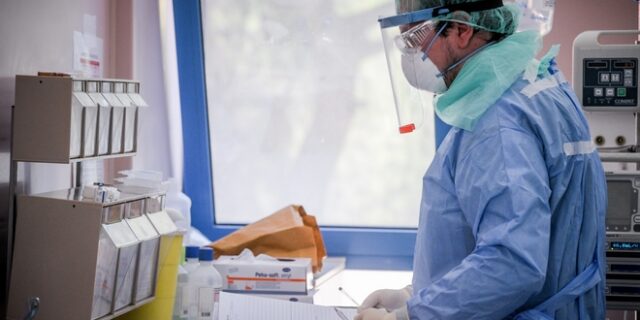 Κορονοϊός: Τι ορίζεται ως κρούσμα σύμφωνα με τον ΕΟΔΥ