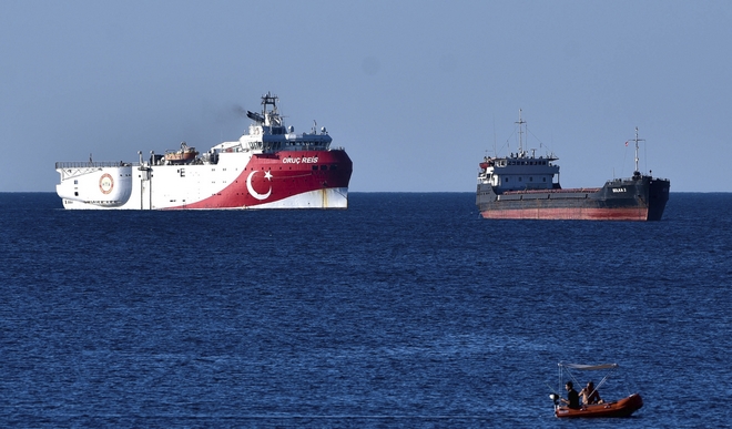 Τουρκία: Θράσος χωρίς τέλος – Δημοσίευσε χάρτη με έρευνες δίπλα στην Κάρπαθο