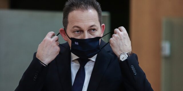 Πέτσας: Οποιος δεν φορά μάσκα, δεν θα μπαίνει για μάθημα