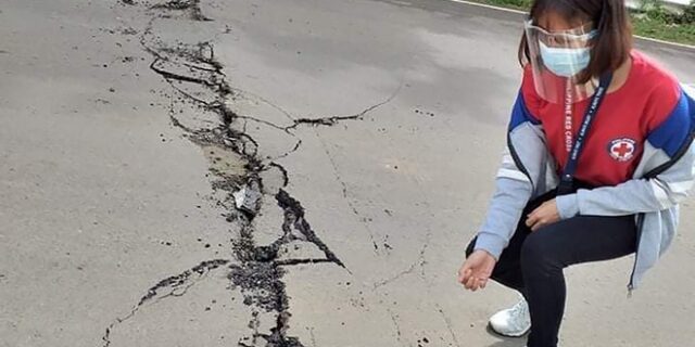 Φιλιππίνες: Πολύ ισχυρός σεισμός προκάλεσε ζημιές και πανικό