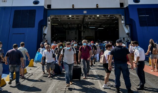 Δ. Σαρηγιάννης: Περαιτέρω αύξηση των ημερήσιων κρουσμάτων από τις 20 Αυγούστου