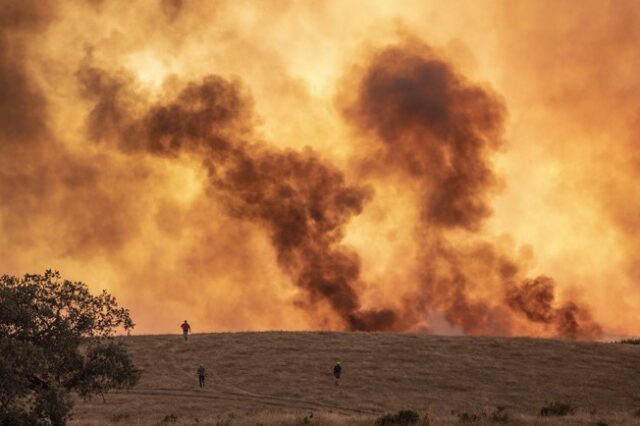 Μεγάλη φωτιά στην Ισπανία – Πάνω από 3.000 άνθρωποι εγκαταλείπουν τις εστίες τους