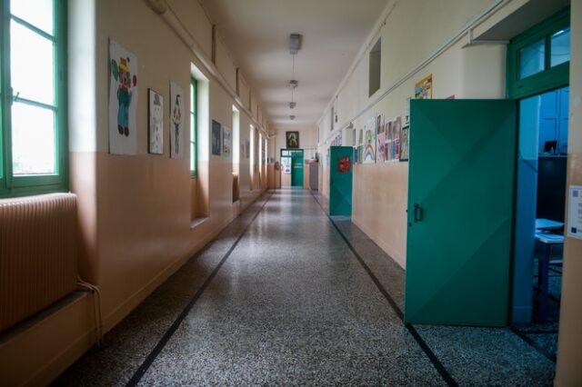 Οικονόμειος Σχολή Τσαριτσάνης: Εκανε πίσω το Υπουργείο Παιδείας, λειτουργεί κανονικά η Γ’ Λυκείου