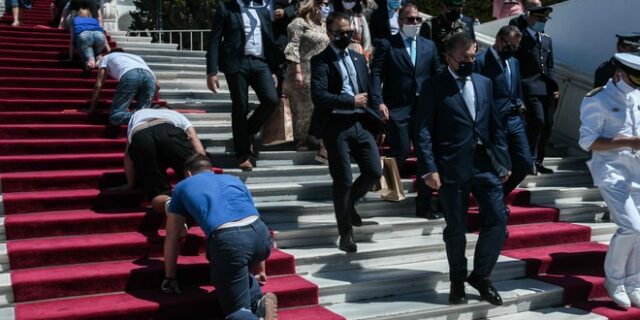 Τήνος: Μειωμένη η παρουσία των πιστών – Χωρίς λιτανεία φέτος