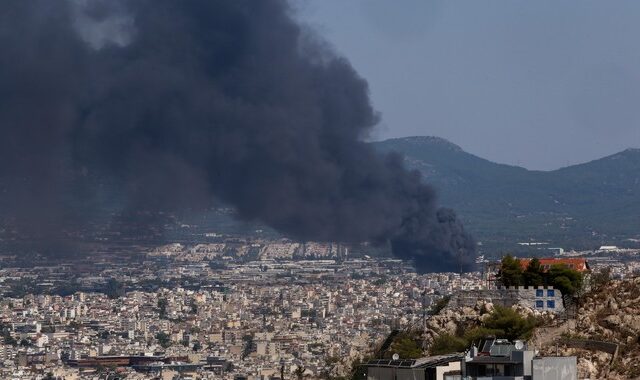 Φωτιά στη Μεταμόρφωση: Τρομακτική εκτίμηση για το τοξικό νέφος – Μπορεί να φτάσει στην Κρήτη