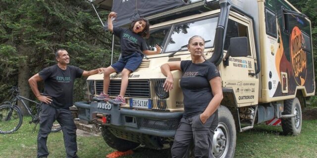 Ο γύρος του κόσμου δύο φορές – Το ζευγάρι Ελλήνων που συνεχίζει να ταξιδεύει στην εποχή του κορονοϊού