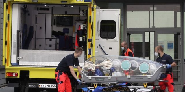Ναβάλνι: Οι γιατροί στη Σιβηρία υποστηρίζουν ότι του έσωσαν τη ζωή