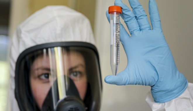 Κορονοϊός: Στα τέλη του 2020 αρχίζουν οι εμβολιασμοί στη Ρωσία