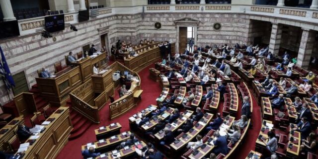 Κύρωση συμφωνίας Ελλάδας – Αιγύπτου στη Βουλή: Η συζήτηση που “θα ανθίσουν όλα τα λουλούδια”