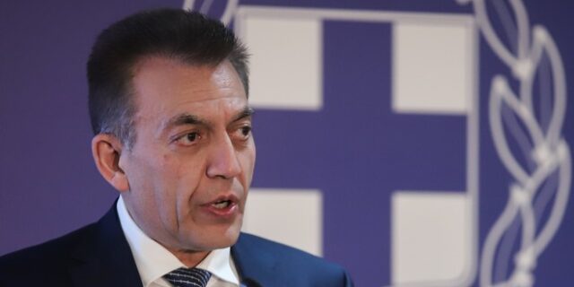 Υπερωρίες: Τι αλλαγές φέρνει το νομοσχέδιο Βρούτση