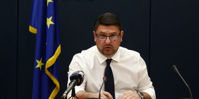 Χαρδαλιάς: Παράταση έως τις 31 Αυγούστου του ορίου των 100 ατόμων σε γάμους και βαφτίσεις