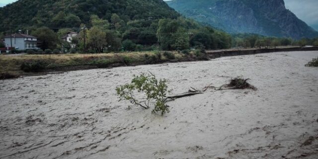 Στη Βουλή το νομοσχέδιο για τα μέτρα για τον Ιανό και την διπλή δόση ΕΝΦΙΑ τον Οκτώβριο