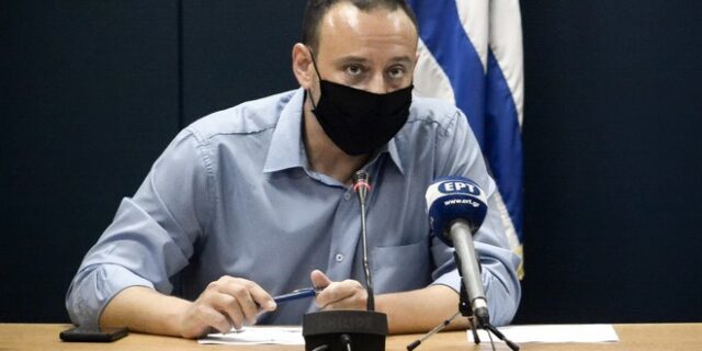 Μαγιορκίνης:  Το εμβόλιο της γρίπης μπορεί να γίνει και την ίδια μέρα με αυτό του κορονοϊού