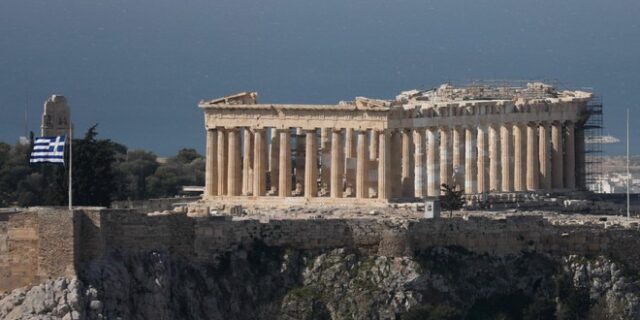 Ύφεση ρεκόρ λόγω κορονοϊού – Στο 15,2% του ΑΕΠ το 2ο τρίμηνο του χρόνου