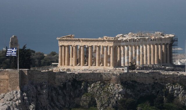 Ύφεση ρεκόρ λόγω κορονοϊού – Στο 15,2% του ΑΕΠ το 2ο τρίμηνο του χρόνου