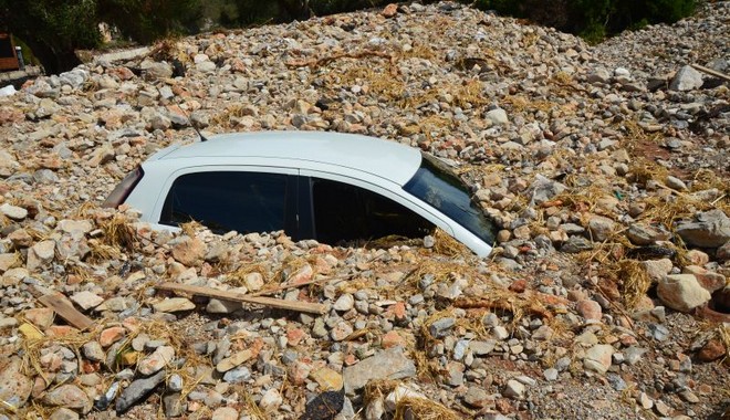 “Ιανός”: Ένα χωριό στην Κεφαλονιά θάφτηκε κάτω από τις πέτρες