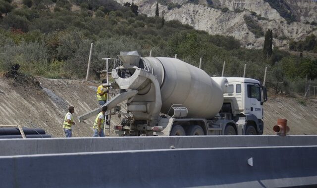 ΒΟΑΚ: Οριστικά προχωρούν οι δίδυμοι διαγωνισμοί για τον αυτοκινητόδρομο της Κρήτης