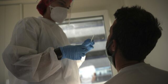 Κορονοϊός: 240 τα νέα κρούσματα στην Ελλάδα – 99 στην Αττική