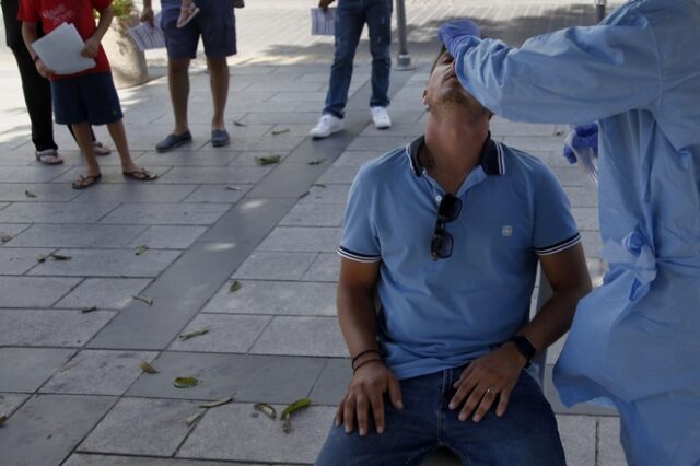 Κύπρος: 10 κρούσματα στην ομάδα της Νέας Σαλαμίνας