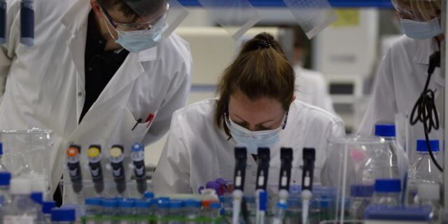 Johnson & Johnson: 500 εκατ. δόσεις του εμβολίου κορονοϊού σε φτωχές χώρες