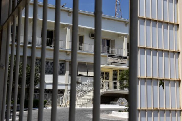 Τέλος στη δράση σωφρονιστικού που διακινούσε ναρκωτικά στις Φυλακές Κορυδαλλού