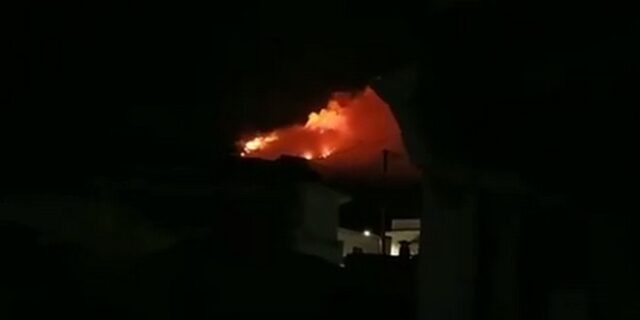 Φωτιά κοντά στο ΚΥΤ Σάμου: Έξι προσαγωγές από την Αστυνομία