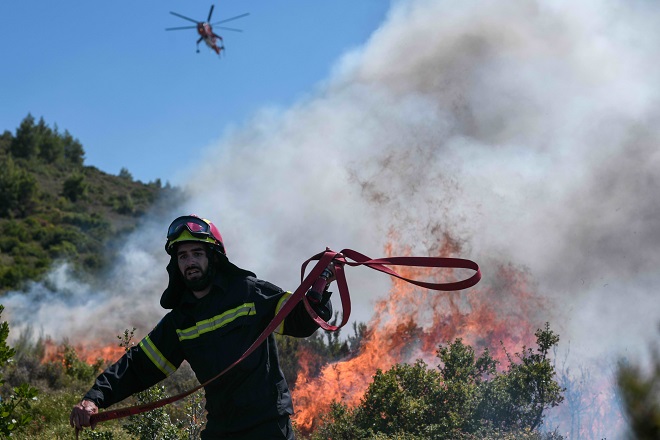 Φωτιά στο Σοφικό: Εκκενώθηκαν προληπτικά τρεις οικισμοί