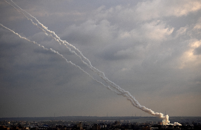 Ισραηλινά αεροσκάφη βομβαρδίζουν τοποθεσίες στη Λωρίδα της Γάζας
