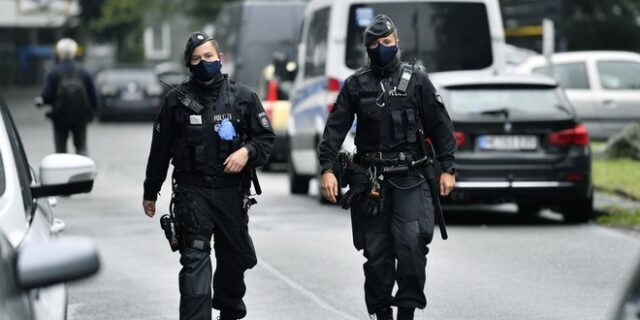 Γερμανία: Aκροδεξιοί αστυνομικοί αντιμετωπίζουν μείωση μισθού έως και 50%