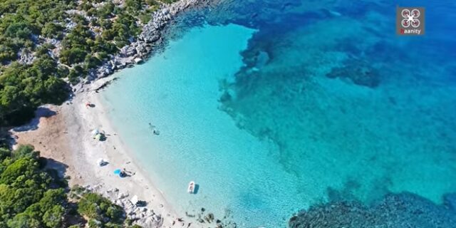 Σαπιέντζα: Το νησί με τη μία παραλία “Καραϊβικής” – Το ήθελε δικό της η Αγγλία