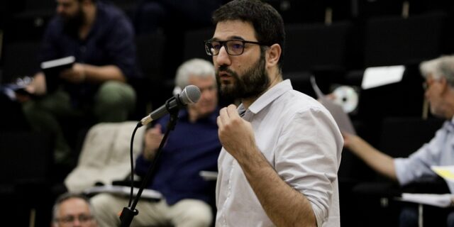 Ηλιόπουλος: “Η κυβέρνηση παραδέχεται πλέον κυνικά ότι το 20% των ασθενών πεθαίνει εκτός ΜΕΘ”