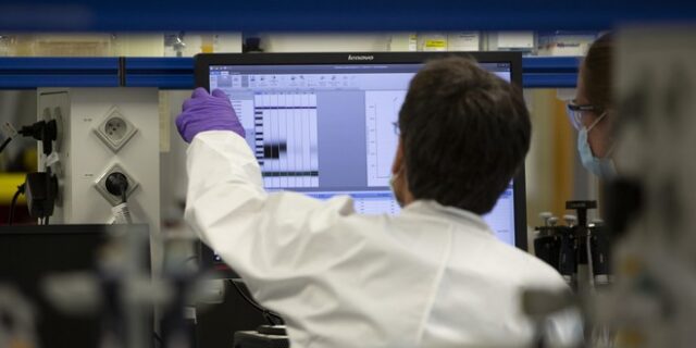 EpiVacCorona: Ξεκινούν οι δοκιμές της γ΄φάσης του δεύτερου ρωσικού εμβολίου